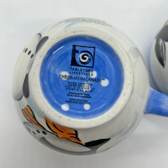 Handpainted winter cream and sugar set by The Bay - Picture 8 of 9